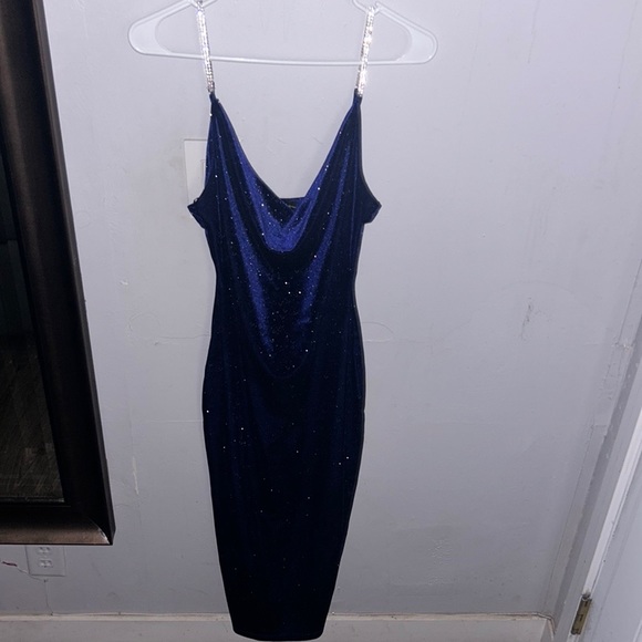 Dress - Picture 1 of 5